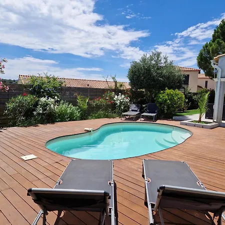Vila Le De L&m *