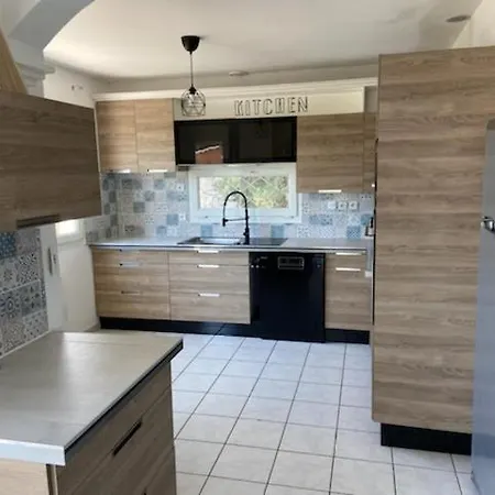 La Belle De فيلة